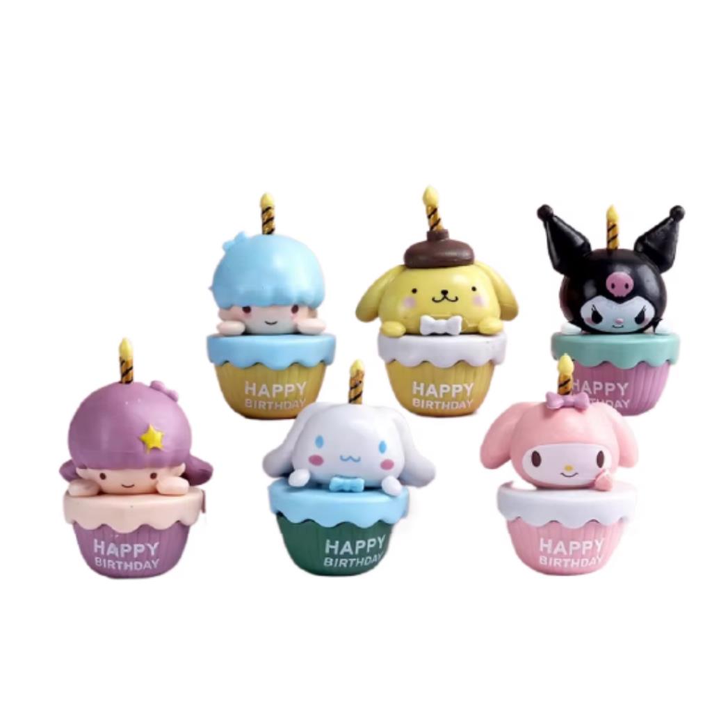 مجموعة مجسمات سانريو داخل كب كيك عيد ميلاد